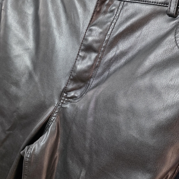 Zara Black Faux Leather Y2K Wide Leg Pants Sz 6 - Picture 4 of 6
